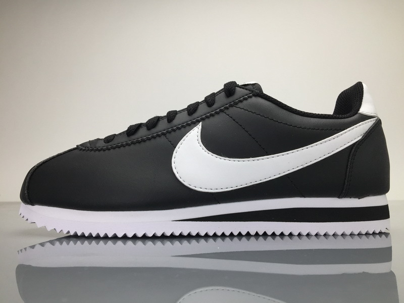 Nike Classic Cortez Leather 807471010